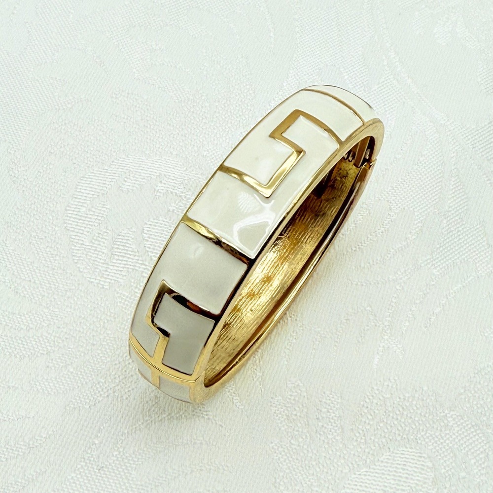 Vintage Gold Tone and Off White Cream Greek Key‎ Enamel Hinged Bangle Bracelet